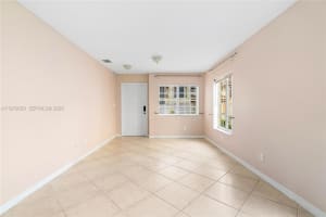 330 Sw 2nd Ave 12 Hallandale Beach, FL 33009 - MLS#A11979639