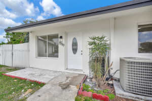 1590 Kia Dr Homestead, FL 33033 - MLS#A11979660