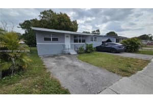 374 Nw 31st Ave Pompano Beach, FL 33311 - MLS#A11979698