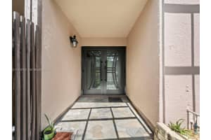 12259 Nw 11th St Pembroke Pines, FL 33026 - MLS#A11979700