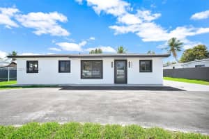4480 201st St , Miami Gardens, FL 33055 - MLS#A11979746