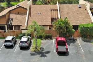 3812 Nw 77th Ave Davie, FL 33024 - MLS#A11979803