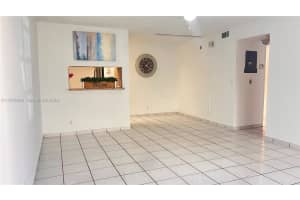 809 Twin Lakes Dr , Coral Springs, FL 33071 - MLS#A11979826