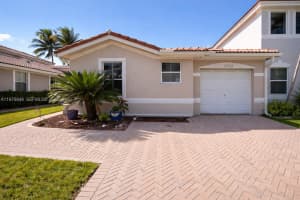 4760 Sw 163rd Pl, Miami