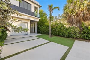 609 Ne 8th Ave B Fort Lauderdale, FL 33304 - MLS#A11979861