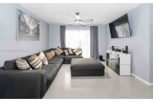 6680 Nw 24th Pl Sunrise, FL 33313 - MLS#A11979897