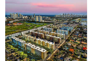 610 Ne 12th Ave 203, Hallandale Beach