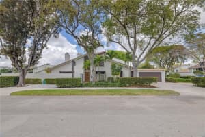 7010 Sw 66th Ave 25, South Miami