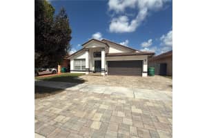 9023 Nw 148th Ter, Miami Lakes