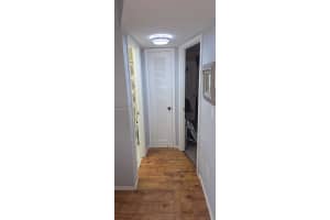 8100 Sunrise Lakes Blvd 110 Sunrise, FL 33322 - MLS#A11979956