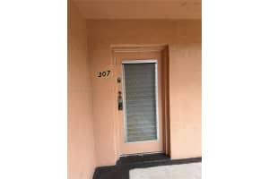 2841 Somerset Dr 307, Lauderdale Lakes