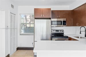 541 NE 62nd St APT 10, Miami, FL 33138, - MLS#A11979962