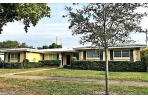 930 Benevento Ave 930 Coral Gables, FL 33146 - MLS#A11980016