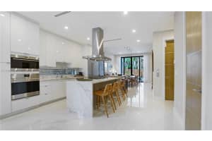 3075 Mary St Miami, FL 33133 - MLS#A11980030