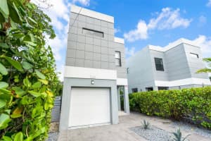 225 Nw 40 Ct Miami, FL 33126 - MLS#A11980047