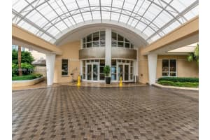 848 Brickell Key Dr 1201, Miami