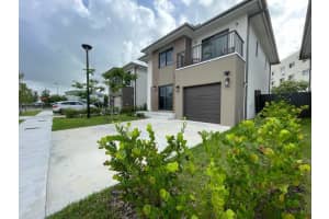 302 NW 11th Ct #302, Florida City, FL 33034, - MLS#A11980065