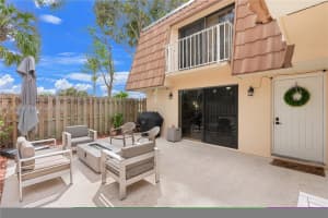 534 Green Springs Pl, West Palm Beach