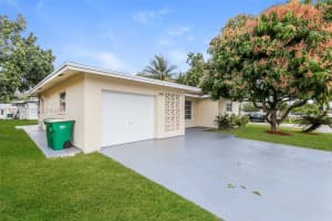 7401 Nw 58th St Tamarac, FL 33321 - MLS#A11980090