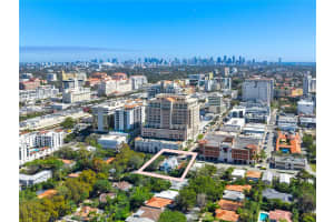 2710 S Le Jeune Rd Coral Gables, FL 33134 - MLS#A11980103