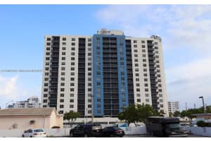 401 69th St 404, Miami Beach