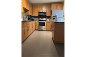 1226 N Hiatus Rd 1226 Pembroke Pines, FL 33026 - MLS#A11980174