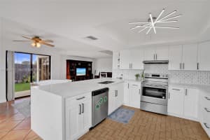 15292 Sw 46th Ln Br 64 Miami, FL 33185 - MLS#A11980177