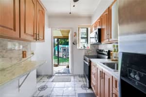 560 Nw 97th St Miami, FL 33150 - MLS#A11980186