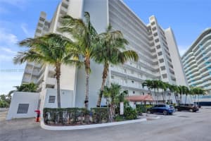 1391 S Ocean Blvd 809 Pompano Beach, FL 33062 - MLS#A11980215