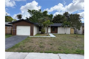 4020 Nw 93rd Way Sunrise, FL 33351 - MLS#A11980237