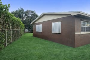 3930 Nw 185th St Miami Gardens, FL 33055 - MLS#A11980296