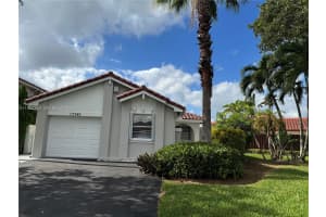 17340 NW 63rd Ave, Hialeah, FL 33015, - MLS#A11980349