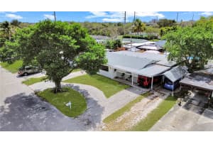 5220 Sw 57th St Davie, FL 33314 - MLS#A11980351