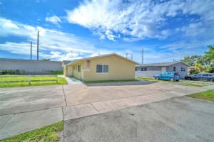 367 Phippen Waiters Rd 1 Dania Beach, FL 33004 - MLS#A11980365