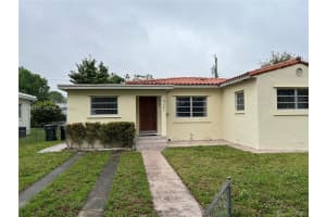 6261 NW 40th St, Virginia Gardens, FL 33166, - MLS#A11980373