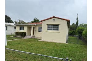 6261 NW 40th St, Virginia Gardens, FL 33166, - MLS#A11980373