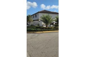 8745 Sw 152nd Ave 215, Miami