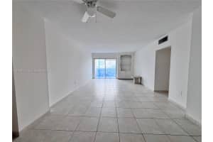 400 Kings Point Dr APT 624, Sunny Isles Beach, FL 33160, - MLS#A11980413