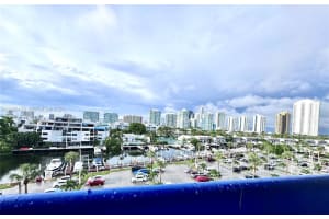 400 Kings Point Dr APT 624, Sunny Isles Beach, FL 33160, - MLS#A11980413