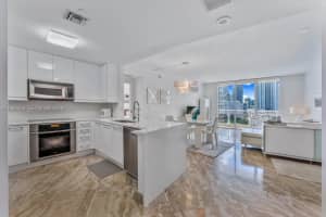 901 Brickell Key Blvd 1409 Miami, FL 33131 - MLS#A11980432