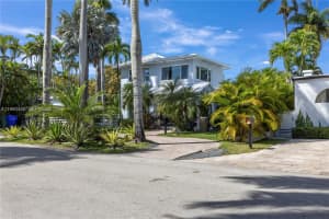 1121 Ne 85th St Miami, FL 33138 - MLS#A11980440