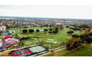 9200 N Hollybrook Lake Dr 303 Pembroke Pines, FL 33025 - MLS#A11980450