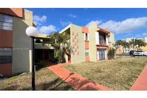 9331 Sw 4th St 101a, Miami