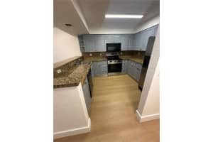 5122 Nw 79th Ave 103 Doral, FL 33166 - MLS#A11980524