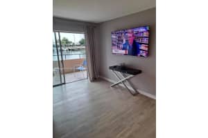 220 Kings Point Dr 106 Sunny Isles Beach, FL 33160 - MLS#A11980538