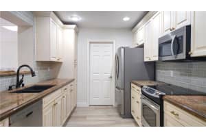 909 Sw 9th Ave Boca Raton, FL 33486 - MLS#A11980560