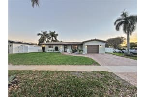 11040 Nw 22nd St Pembroke Pines, FL 33026 - MLS#A11980606