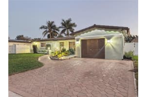 11040 Nw 22nd St Pembroke Pines, FL 33026 - MLS#A11980606