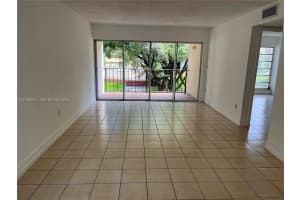 9190 Fontainebleau Blvd APT 202, Miami, FL 33172, - MLS#A11980615