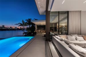 310 S Hibiscus Dr Miami Beach, FL 33139 - MLS#A11980620